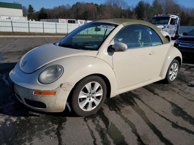 2010 Volkswagen New Beetle 