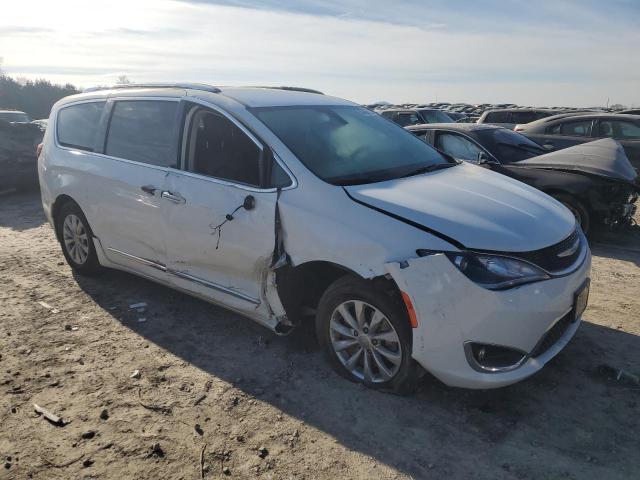 2C4RC1BG1KR731267 2019 CHRYSLER PACIFICA, photo no. 4