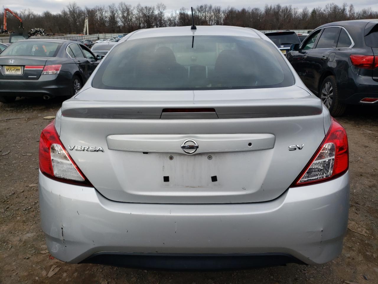 3N1CN7APXKL846826 2019 Nissan Versa S