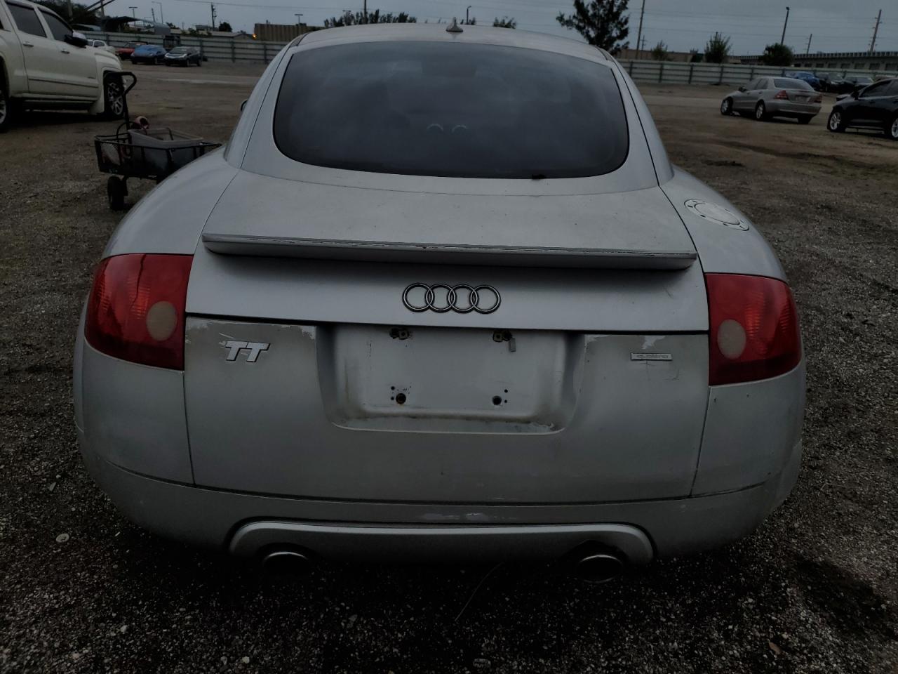 truuc28n4y1011647 TRUUC28N4Y1011647 2000 Audi Tt Quattro