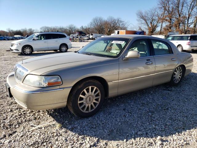 2007 Lincoln Town Car Signature