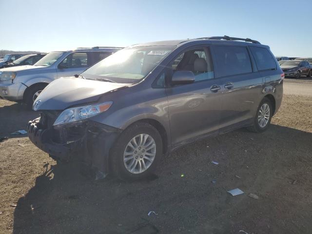 2011 Toyota Sienna XLE