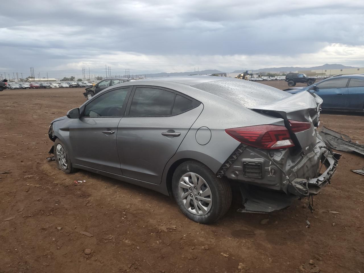 2019 Hyundai Elantra Se vin: KMHD74LF8KU784844