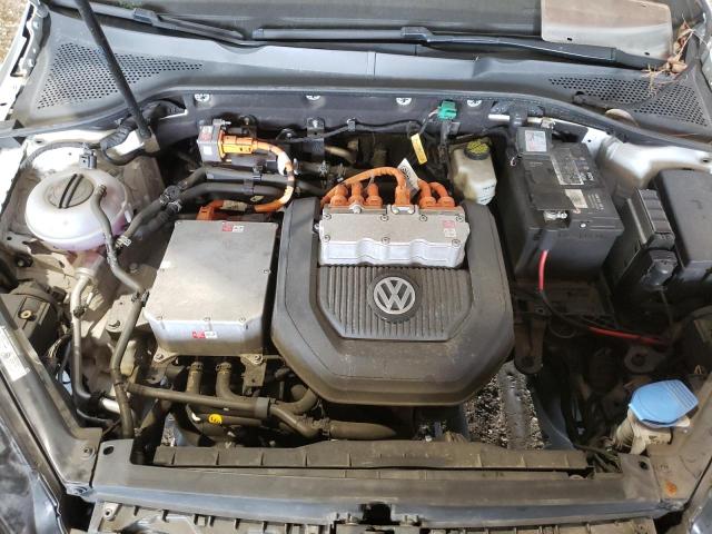 2016 VOLKSWAGEN E-GOLF SE - WVWKP7AU6GW902867