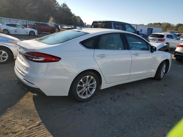 3FA6P0HD1KR132318 | 2019 FORD FUSION SE