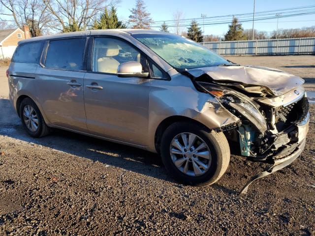 VIN KNDMB5C11H6219331 2017 KIA Sedona, LX no.4