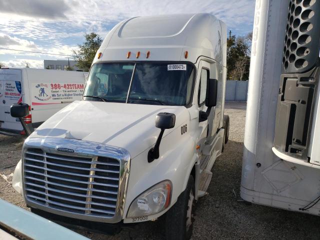 Lot #2320943791 2017 FREIGHTLINER CASCADIA 1 salvage car