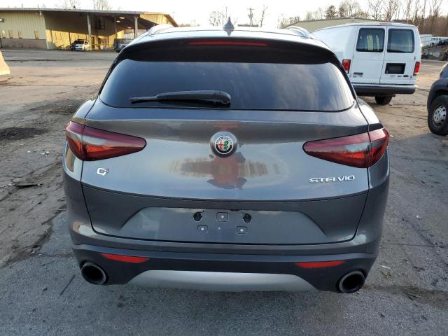 ZASFAKBNXJ7B94287 | 2018 Alfa Romeo stelvio ti