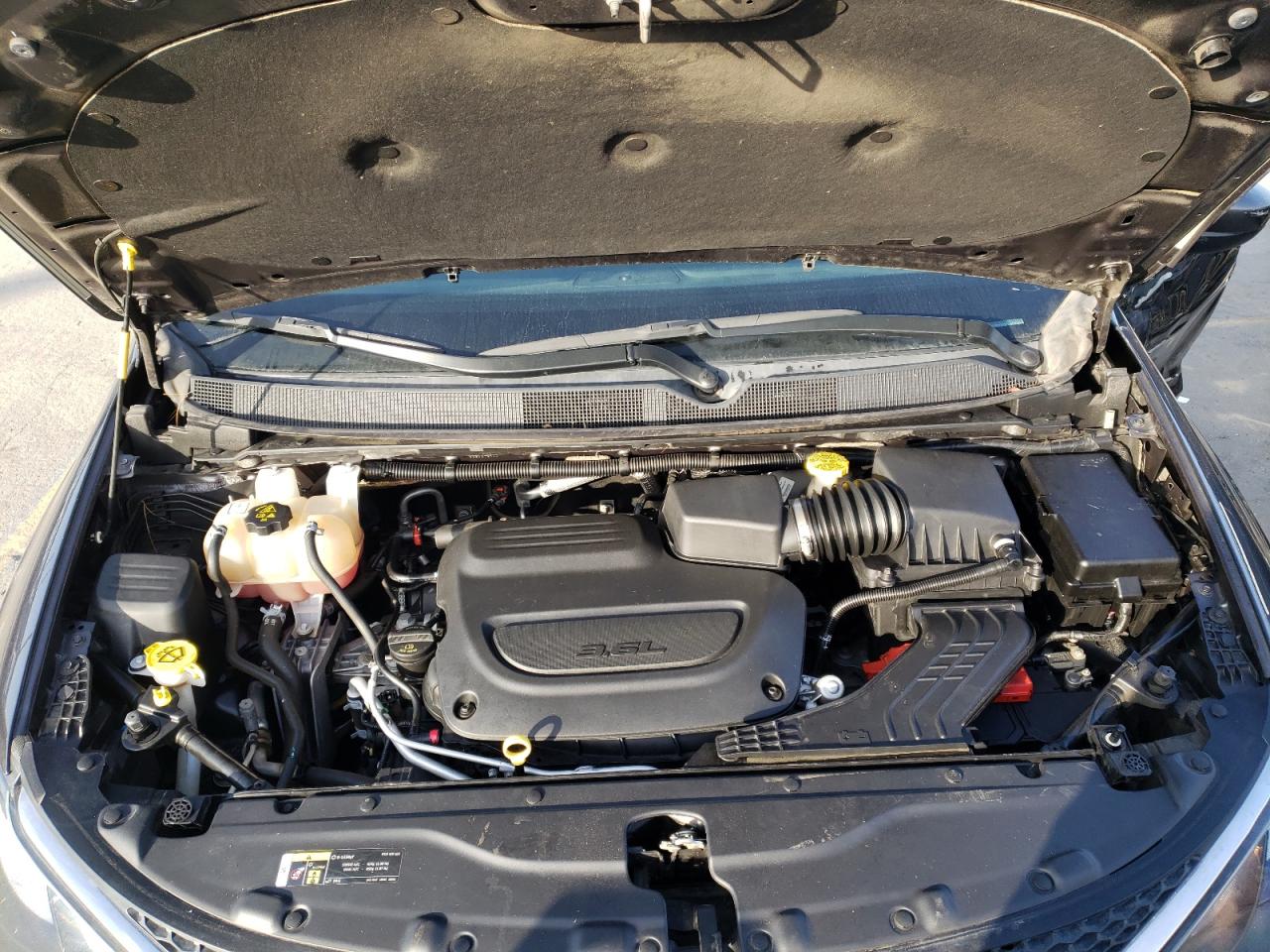 2c4rc1dg2lr172441 2C4RC1DG2LR172441 2020 Chrysler Voyager Lxi