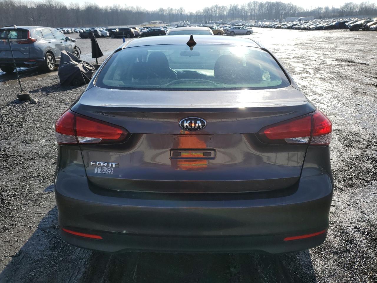 3KPFK4A78JE183535 2018 Kia Forte Lx