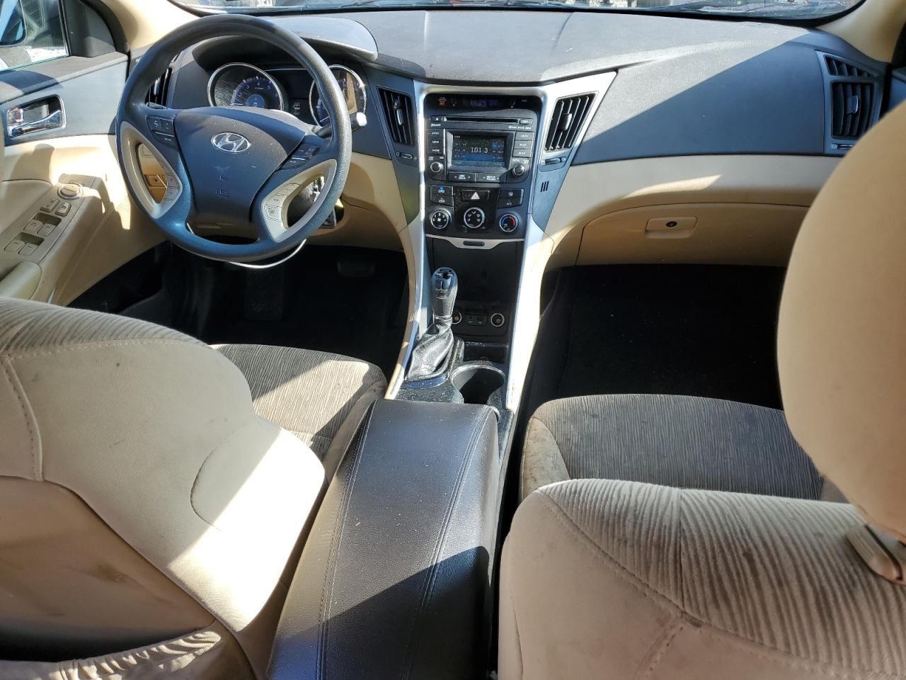 5NPEB4AC2EH858094 2014 Hyundai Sonata Gls