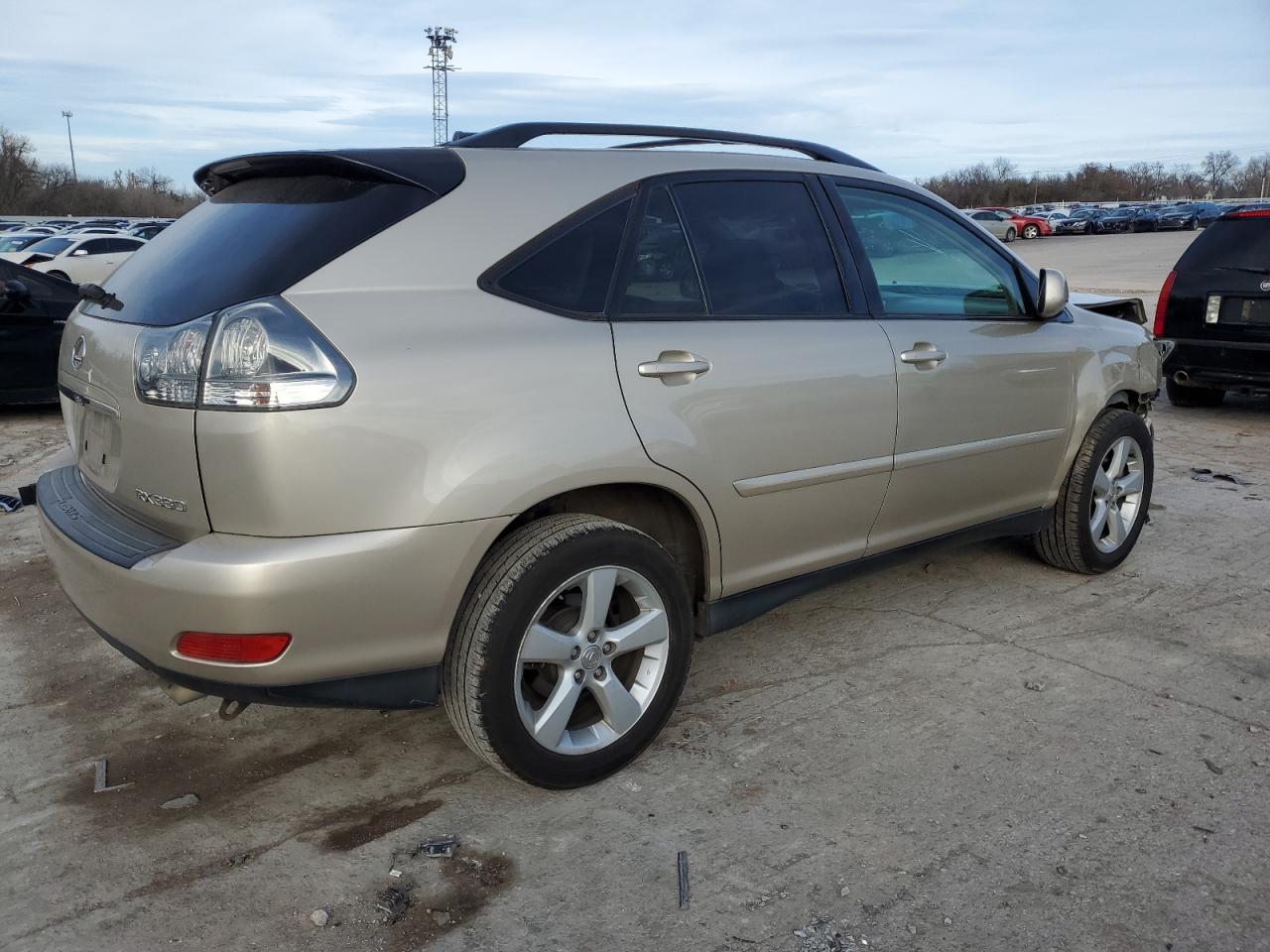 Lot #2886363958 2004 LEXUS RX 330