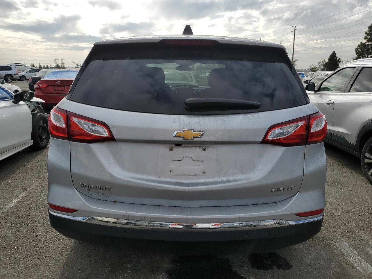 2018 Chevrolet Equinox Lt vin: 2GNAXSEV8J6289421