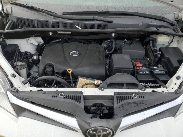 5TDJZ3DC6KS221277 | 2019 Toyota sienna le