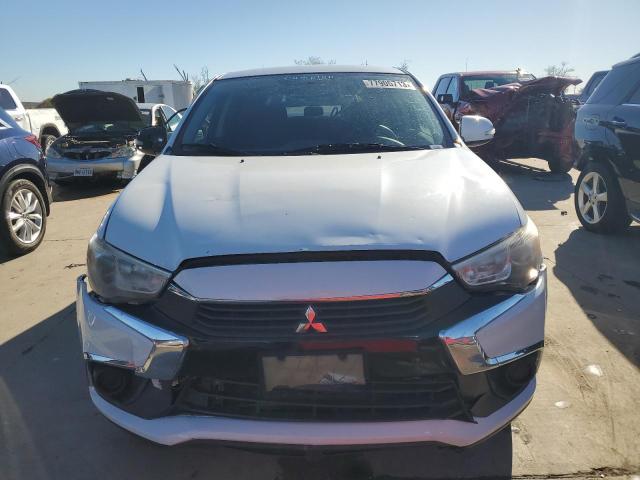  MITSUBISHI OUTLANDER 2017 Білий