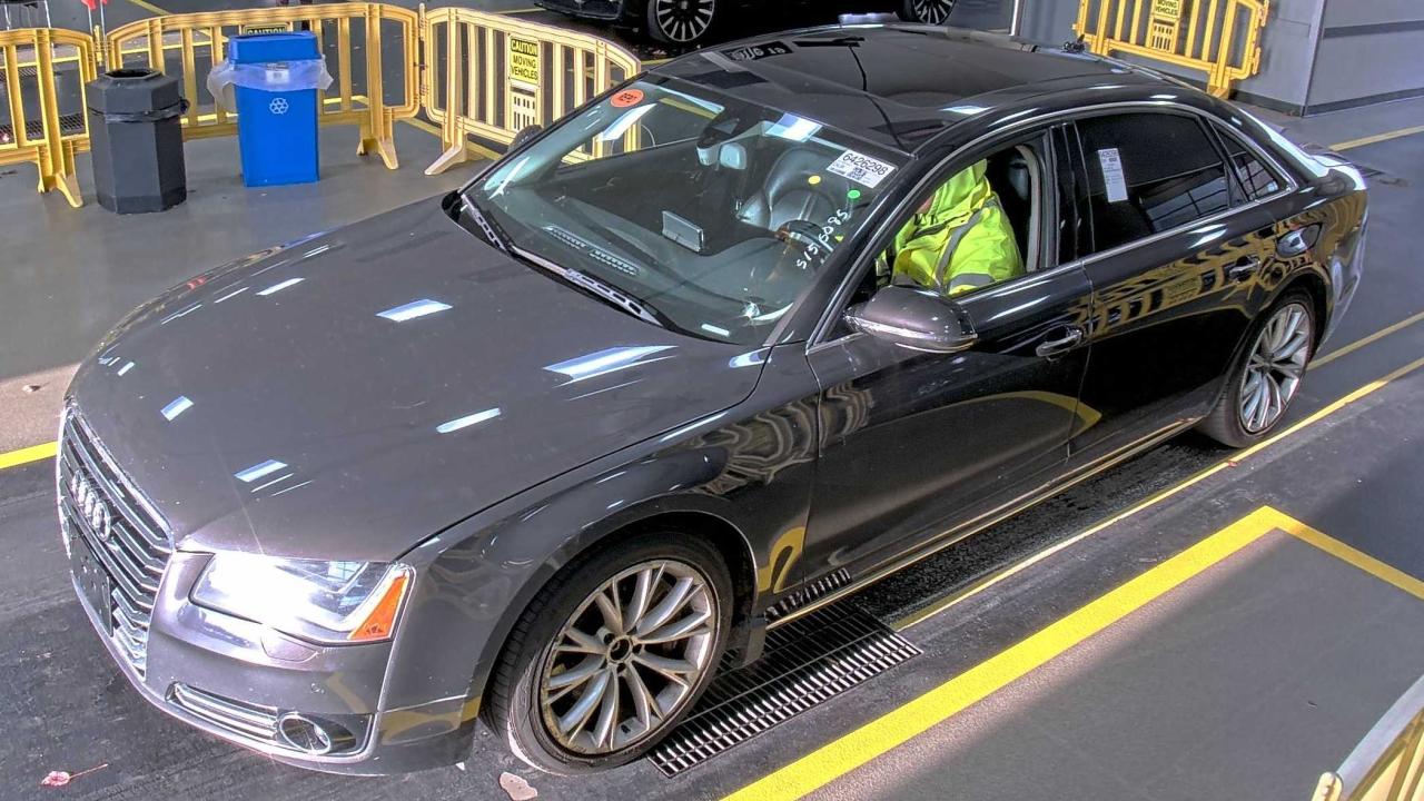 WAURVAFD9BN005337 2011 Audi A8 L Quattro