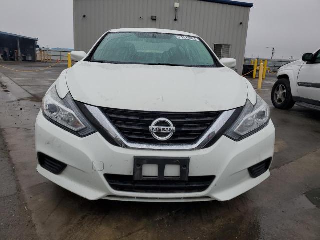2018 Nissan Altima - Image 5