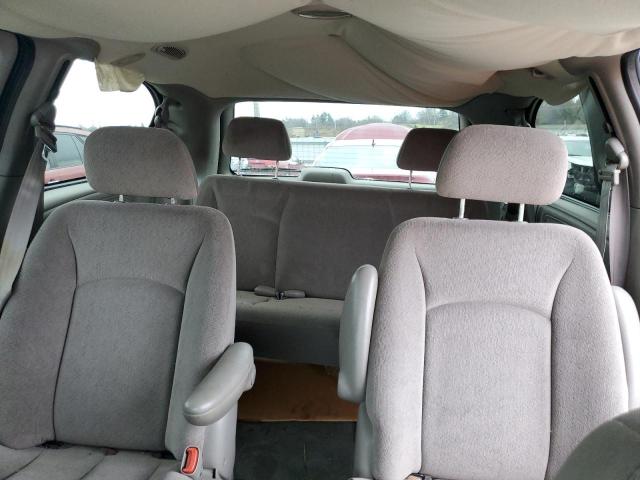 2002 Dodge Grand Caravan Sport VIN: 2B4GP44312R744864 Lot: 81989393