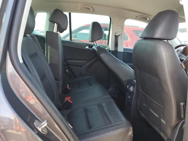 2015 VOLKSWAGEN TIGUAN S WVGAV7AX0FW565201