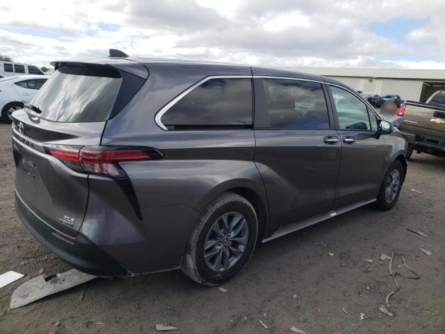 5TDYRKEC8NS110385 | 2022 Toyota sienna xle