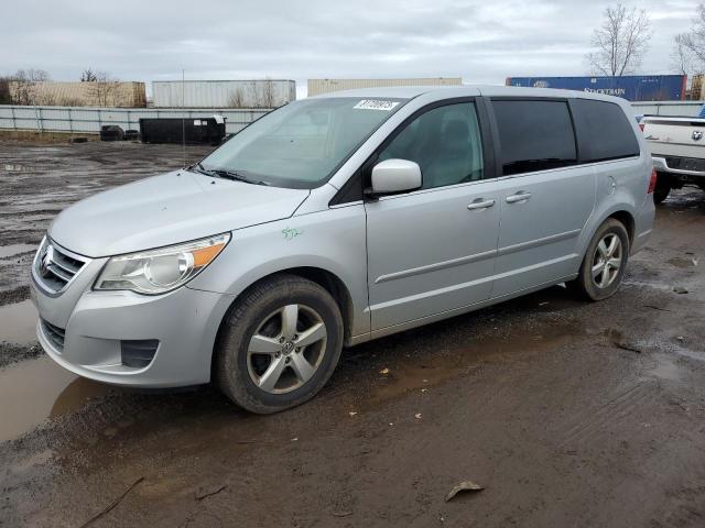 2010 Volkswagen Routan SE