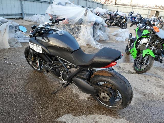 2011 DUCATI DIAVEL ZDM13BLW2BB002836