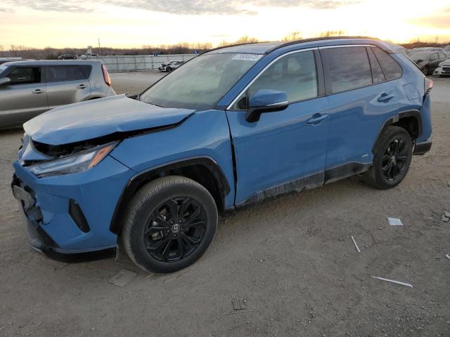 2022 Toyota RAV4 SE