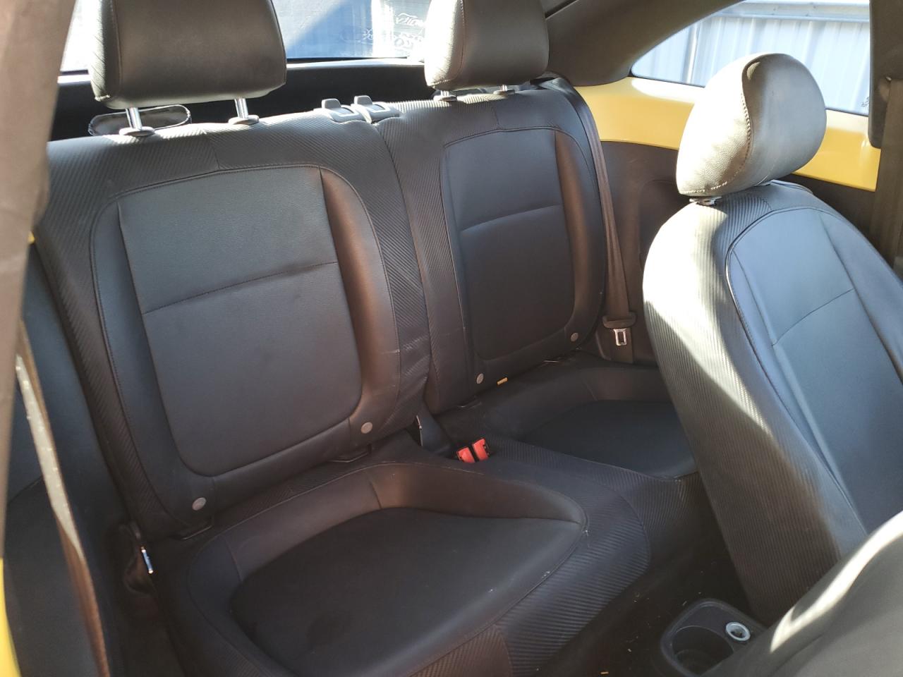 3VWJX7AT5CM611187 2012 Volkswagen Beetle