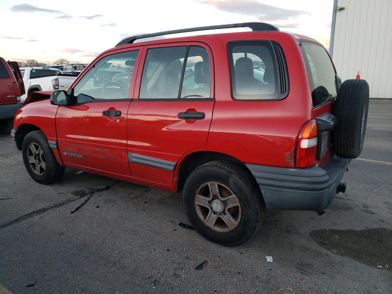 2CNBJ13C636945334 2003 Chevrolet Tracker