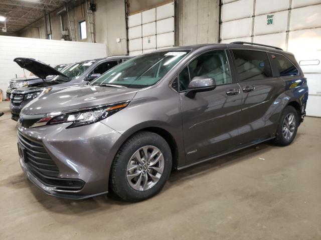 2021 Toyota Sienna LE