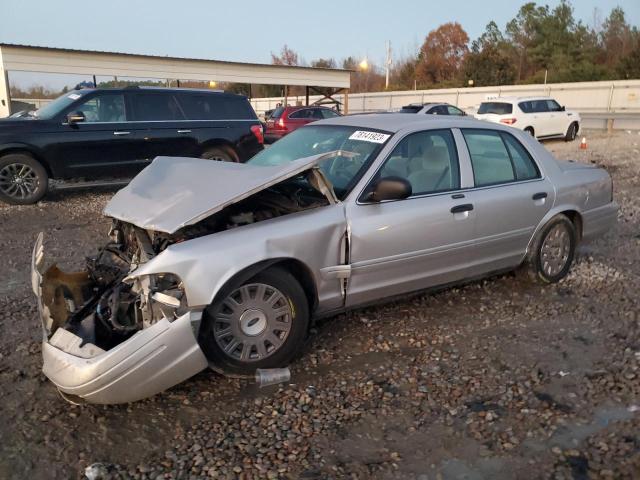 2004 Ford Crown Victoria 