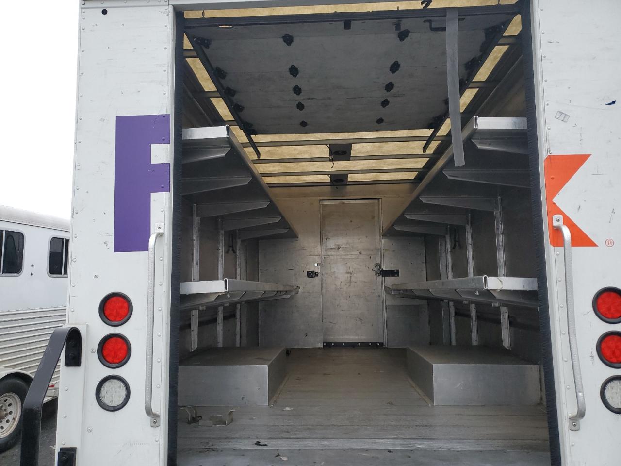 4UZAANFD1KCKV5259 2019 Freightliner Chassis M Line Walk-In Van