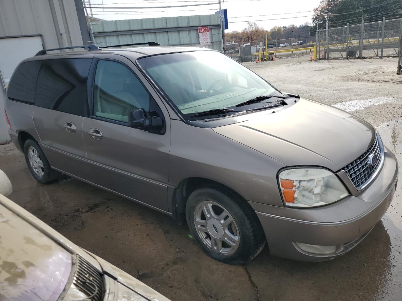 2FMZA52276BA47688 2006 Ford Freestar Sel