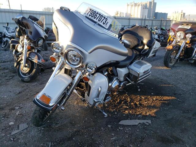 2009 HARLEY-DAVIDSON FLHTCU 1HD1FC4119Y609344