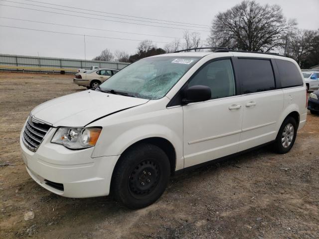 2010 Chrysler Town & Country LX