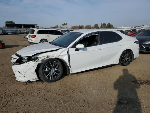 Lot #2486820413 2023 TOYOTA CAMRY SE N salvage car