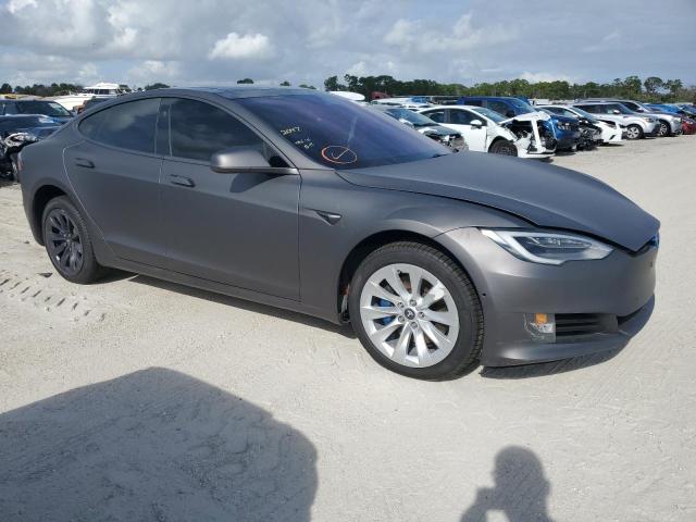 5YJSA1E26JF271055 | 2018 Tesla model s