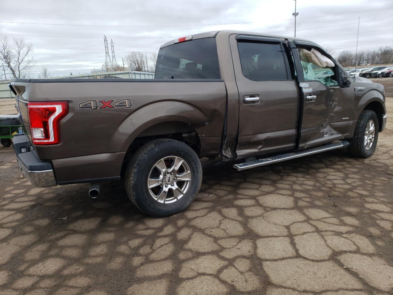 1FTEW1EG2FKF20827 2015 Ford F150 Supercrew