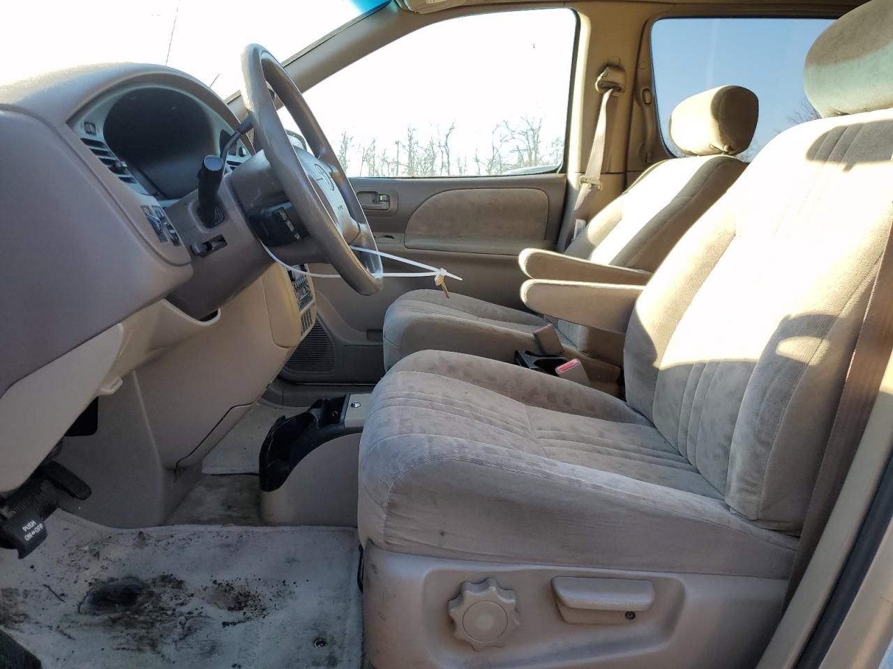 4t3zf13c31u375458 4T3ZF13C31U375458 2001 Toyota Sienna Le