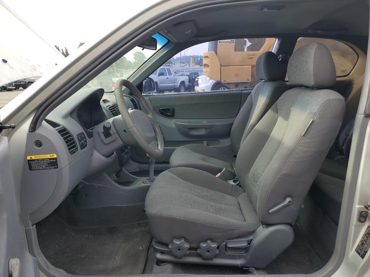 KMHCG35C84U299695 2004 Hyundai Accent Gl