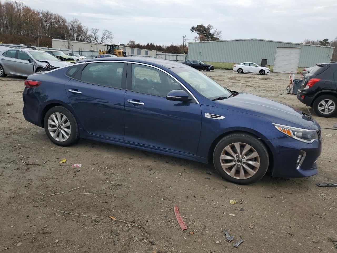 2018 Kia Optima Lx vin: 5XXGT4L33JG214631