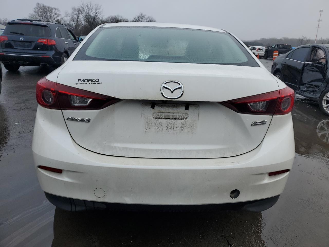 3MZBN1U74JM275163 2018 Mazda 3 Sport