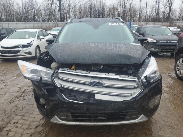 1FMCU9J95KUB56285 | 2019 Ford escape titanium