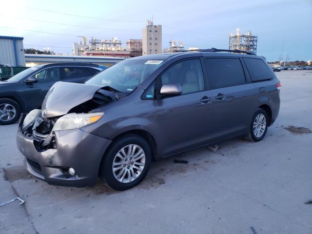 2011 Toyota Sienna XLE