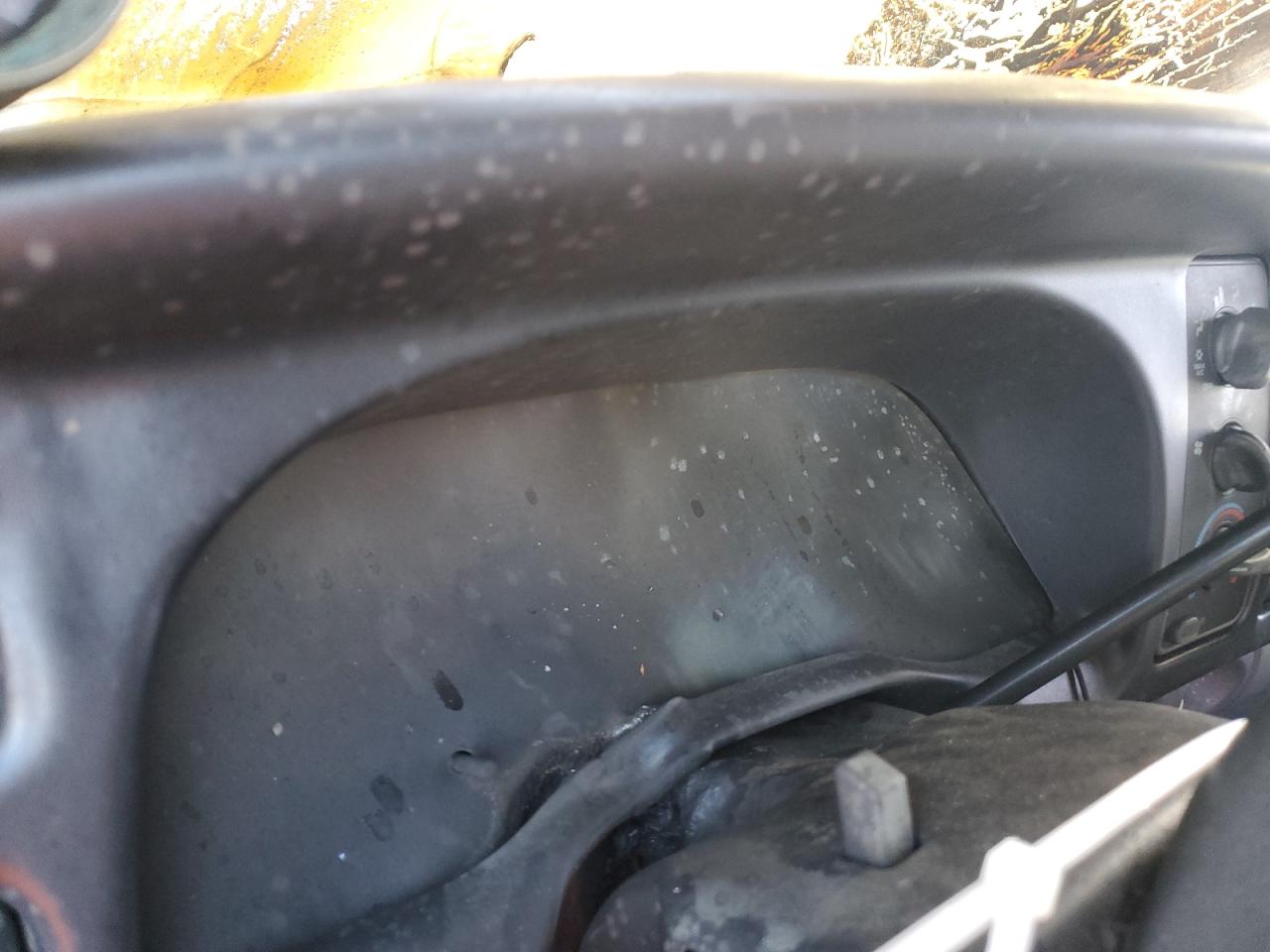 1B7KF23D1WJ149067 1998 Dodge Ram 2500