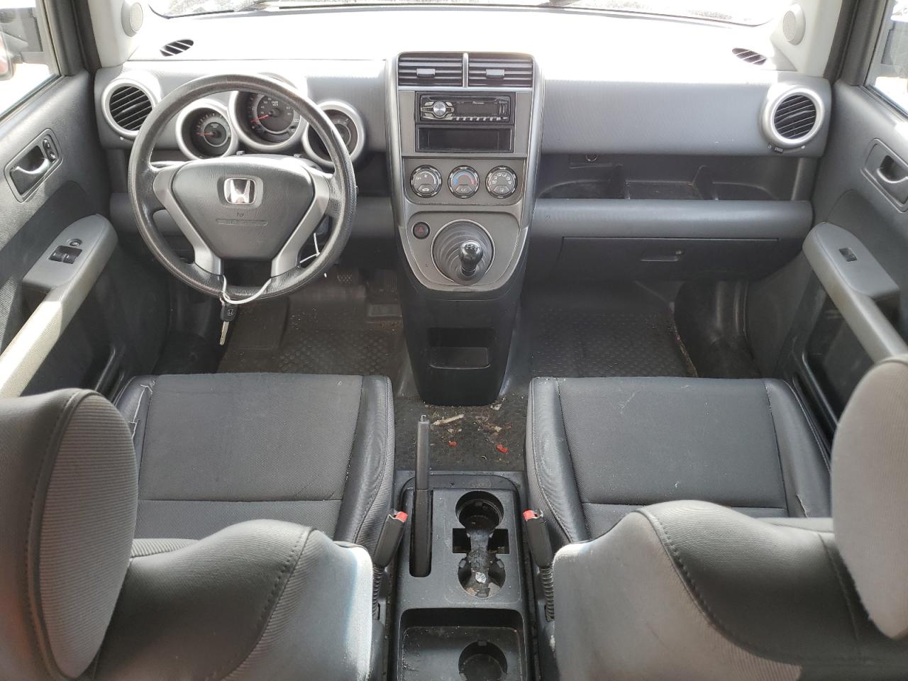 5J6YH273X4L032542 2004 Honda Element Lx