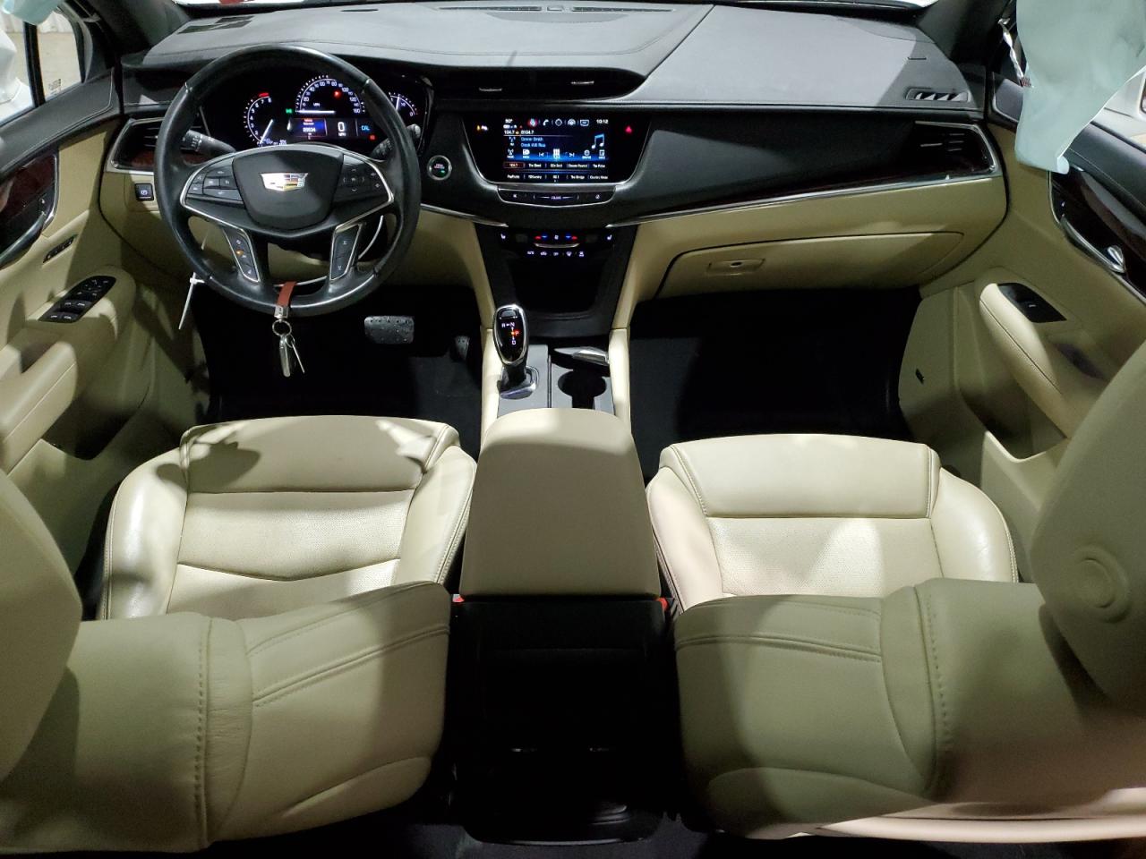 1gykndrs4kz117966 1GYKNDRS4KZ117966 2019 Cadillac Xt5 Luxury