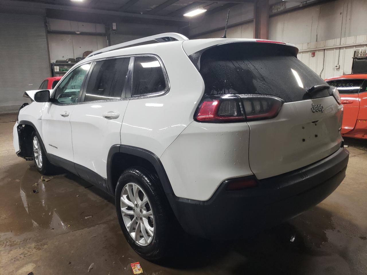 2019 Jeep Cherokee Latitude vin: 1C4PJLCBXKD377179