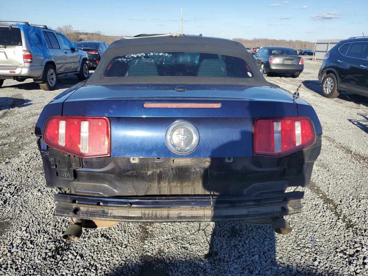 1ZVBP8EM3B5136611 2011 Ford Mustang