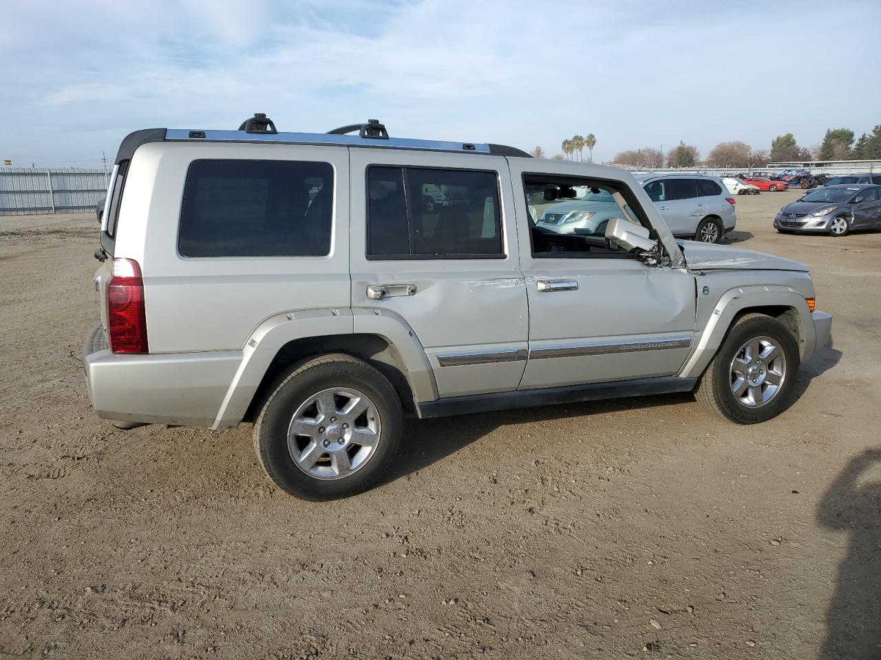 1J8HG68288C202918 2008 Jeep Commander Overland